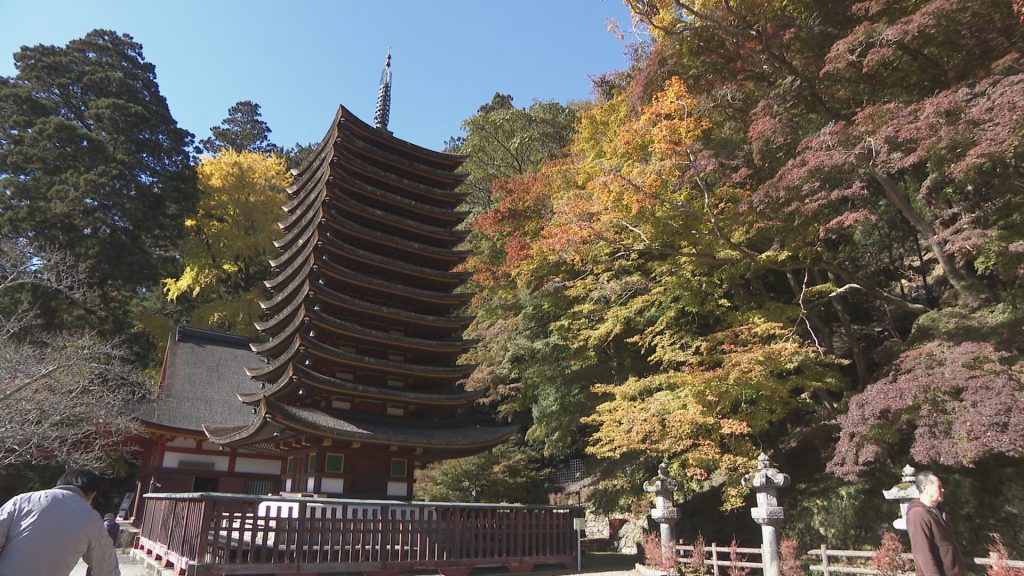 木造の十三重塔は現存世界唯一！